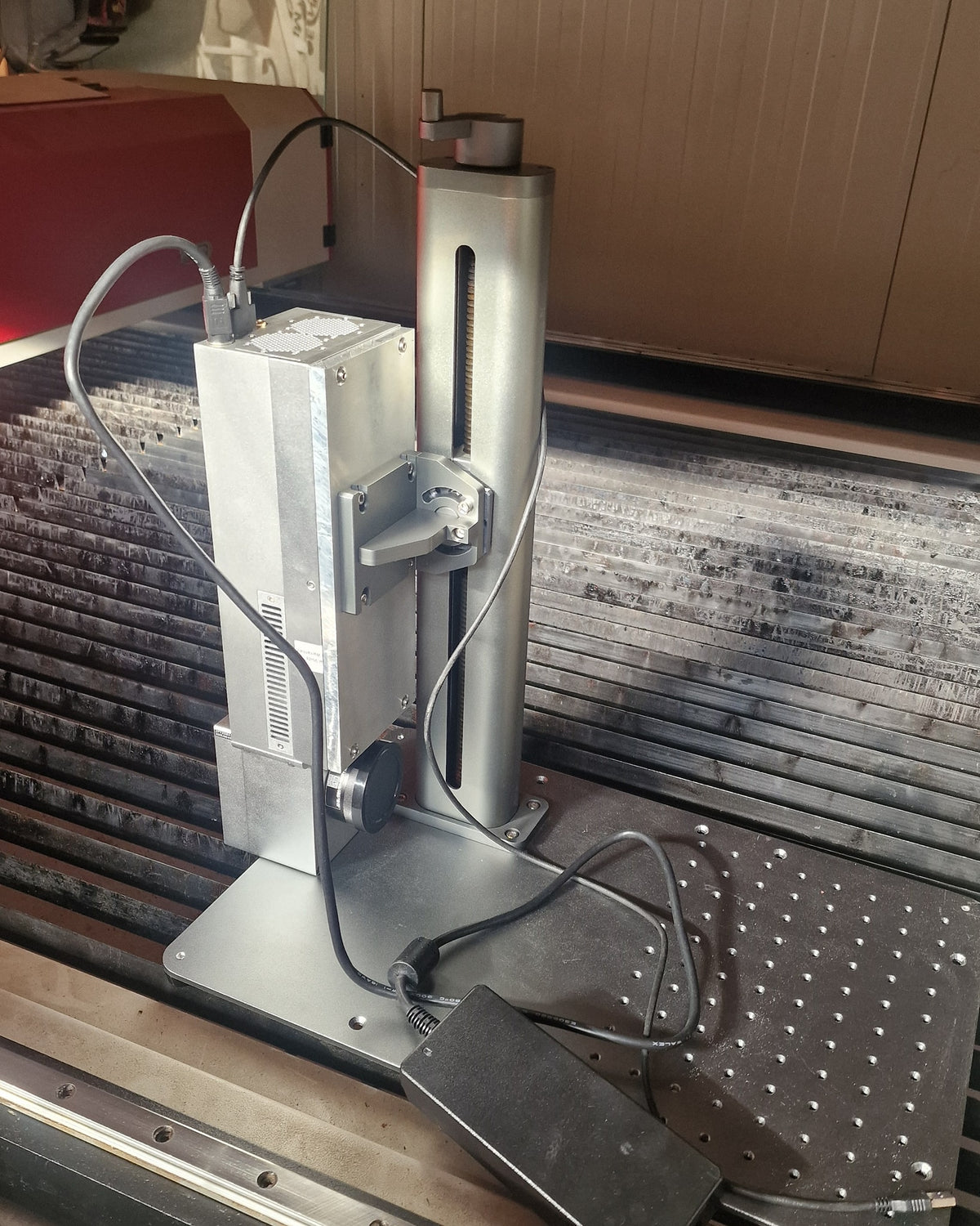 Marcatore Laser Fibra Compatto 20W Mopa